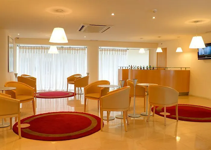 Apartament Mare *
