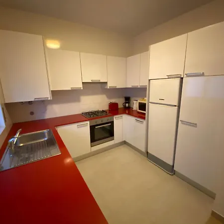 Apartament Mare *