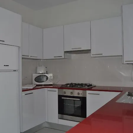 Apartament Mare *